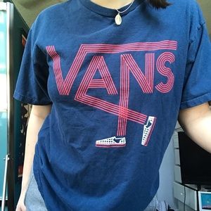 dark blue vans t shirt
